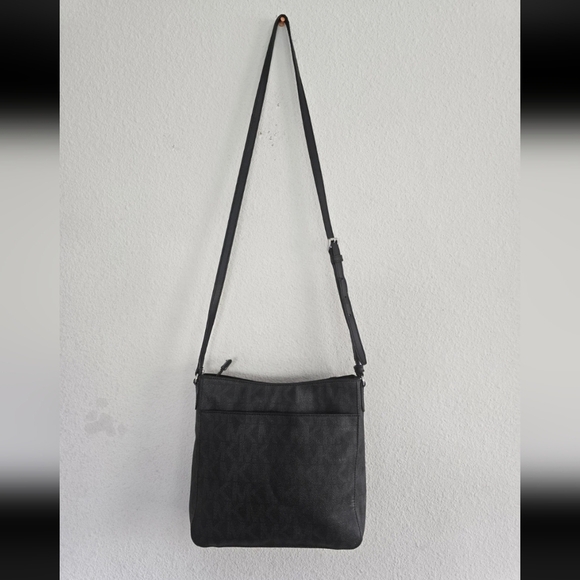 MICHAEL KORS Signature Jet Set Travel Messenger Crossbody Folio Bag Rare - Picture 8 of 15